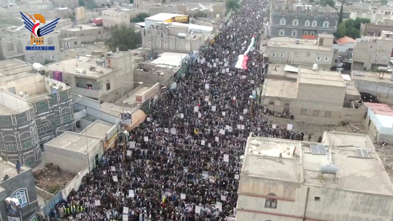  46 مسيرة لأبناء ذمار ثباتا في مواجهة أعداء الأمة ونصرة الشعب الفلسطيني