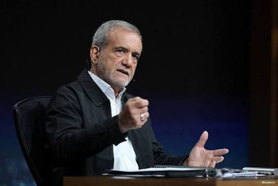 الرئيس الإيراني: انتخاب السيد مجتبي الخامنئي يبشّر ببدء مرحلة جديدة من العزة والقدرة