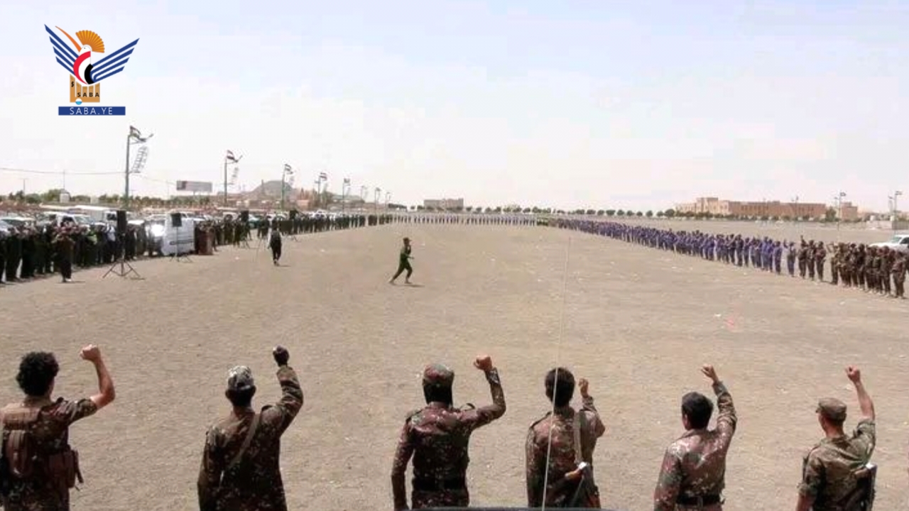 وقفة لمنتسبي الأجهزة الأمنية في ذمار تنديدًا بإحراق المصحف الشريف