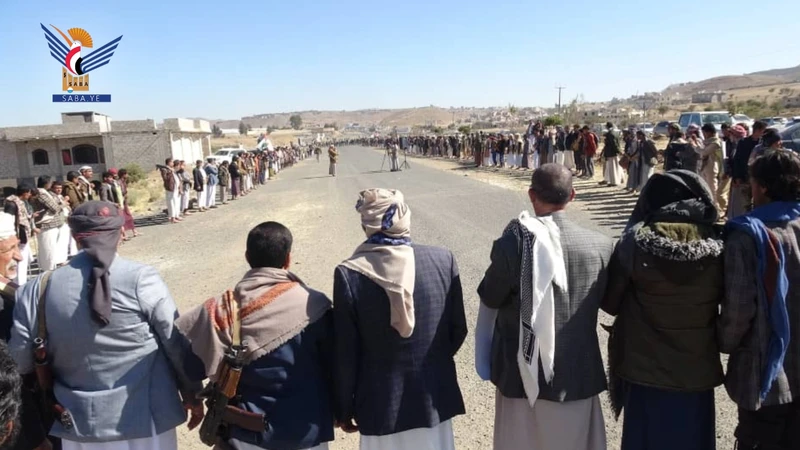 لقاء مسلح بمديرية بني مطر تأكيدًا على الجهوزية وتنديدًا بالإساءة للقرآن