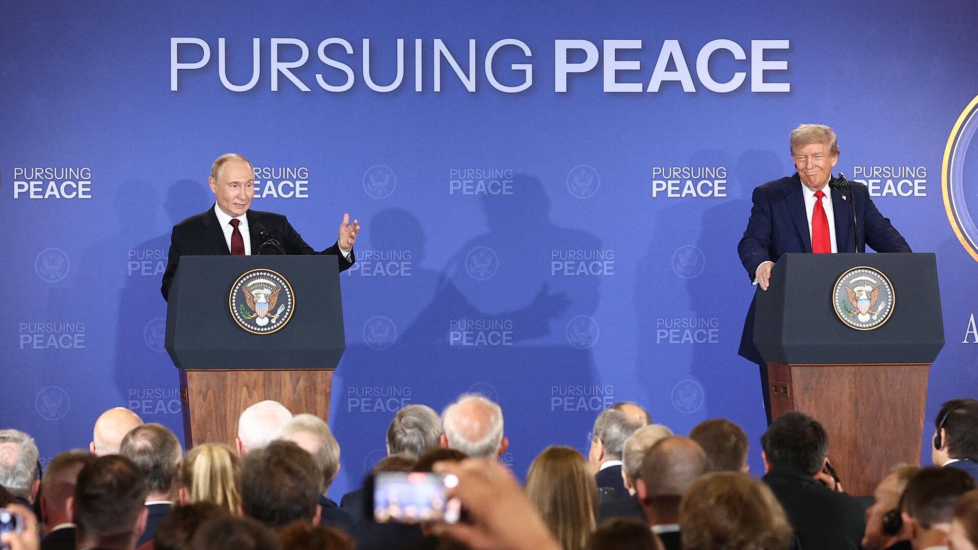 المجر تنفي تأجيل القمة الروسية - الأمريكية في بودابست المجر تنفي تأجيل القمة الروسية - الأمريكية في بودابست