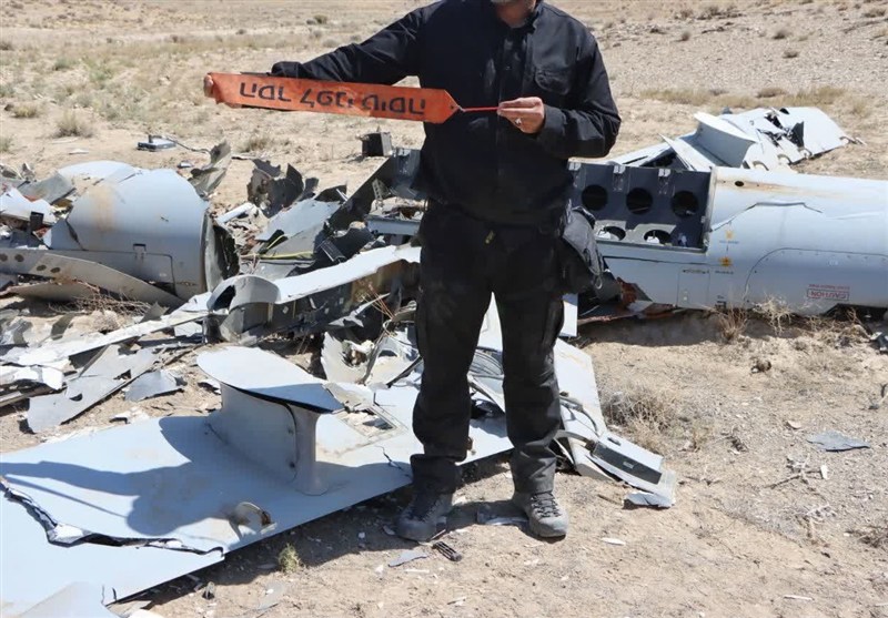 الدفاعات الإيرانية تسقط مسيرتين في طهران محافظة مركزي