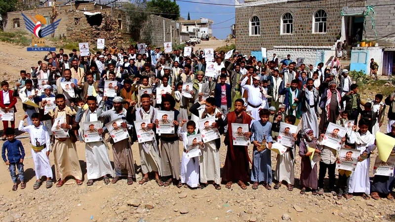 أبناء المحويت ينظمون وقفات حاشدة وفاءً لدماء الشهداء وتأكيداً على الجهوزية العالية