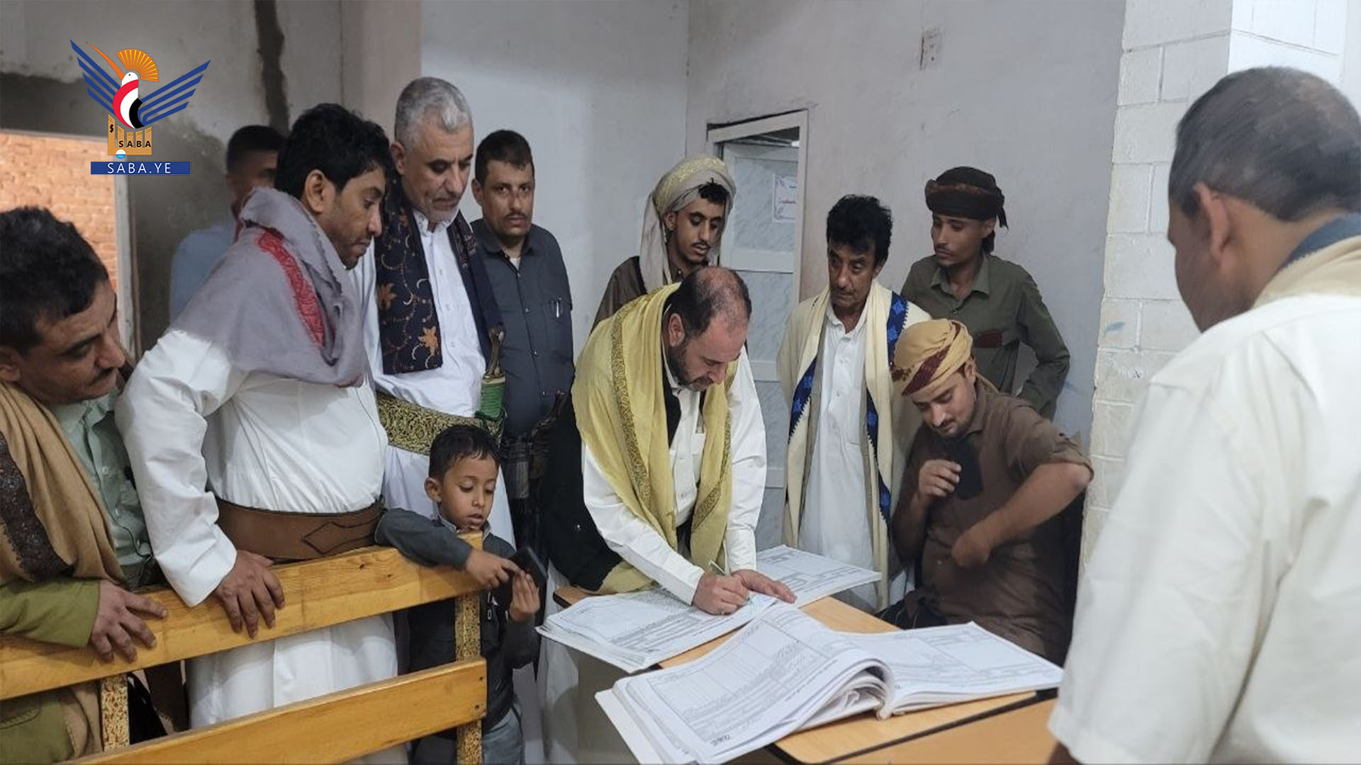 رئيس هيئة التفتيش القضائي يتفقد محاكم الحديدة عقب الإجازة القضائية وعيد الفطر