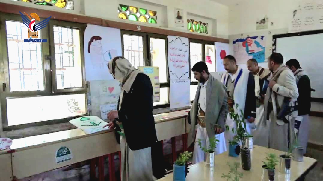 زيارات رسمية وعلمائية للدورات الصيفية وافتتاح معرض منتجات الطالبات بالحيمة الداخلية