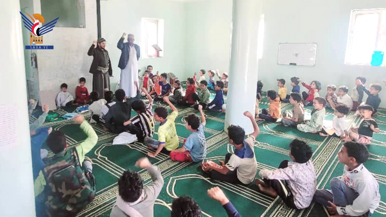 وكيل محافظة تعز يطلع على أنشطة الدورات الصيفية بمديرية صالة