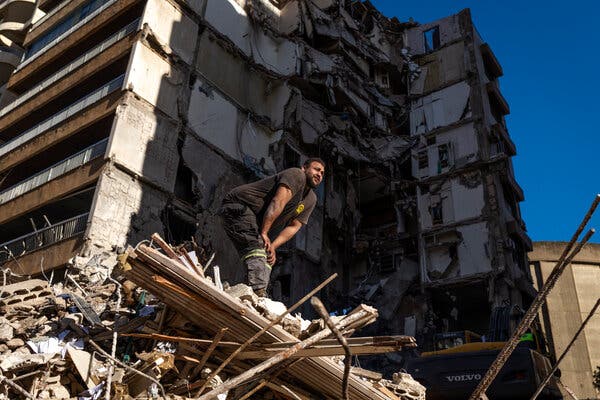 كوبا تدين الهجمات على لبنان وتصفها بأنها انتهاك صارخ للقانون الدولي