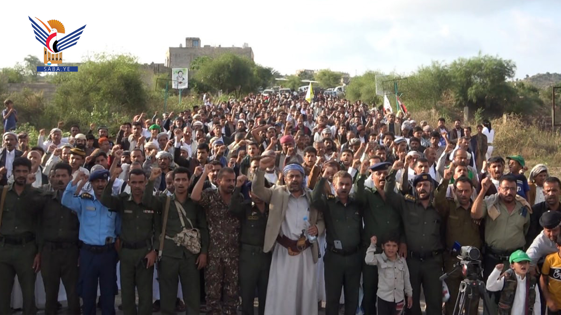 المحويت .. 33 مسيرة ووقفة تحت شعار "مع غزة ولبنان على درب الشهداء حتى النصر"