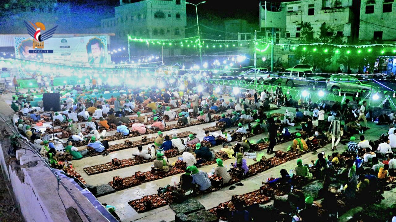 قطاع الاتصالات بالحديدة ينظم أمسية بذكرى المولد النبوي  قطاع الاتصالات بالحديدة ينظم أمسية بذكرى المولد النبوي