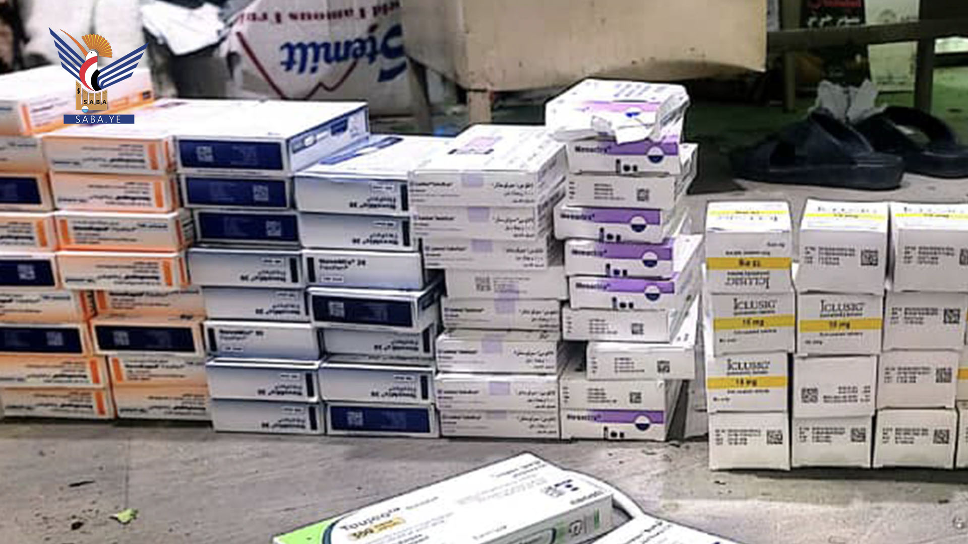 احباط ثلاث عمليات تهريب سجائر وأدوية ومكملات غذائية