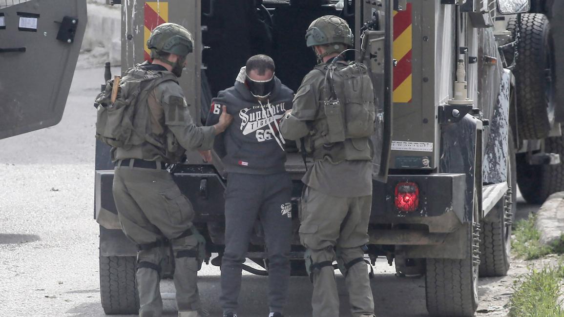 نادي الأسير الفلسطيني: العدو الإسرائيلي يعتقل 25 مواطناً فلسطينيا على الأقل من بينهم خمس سيدات