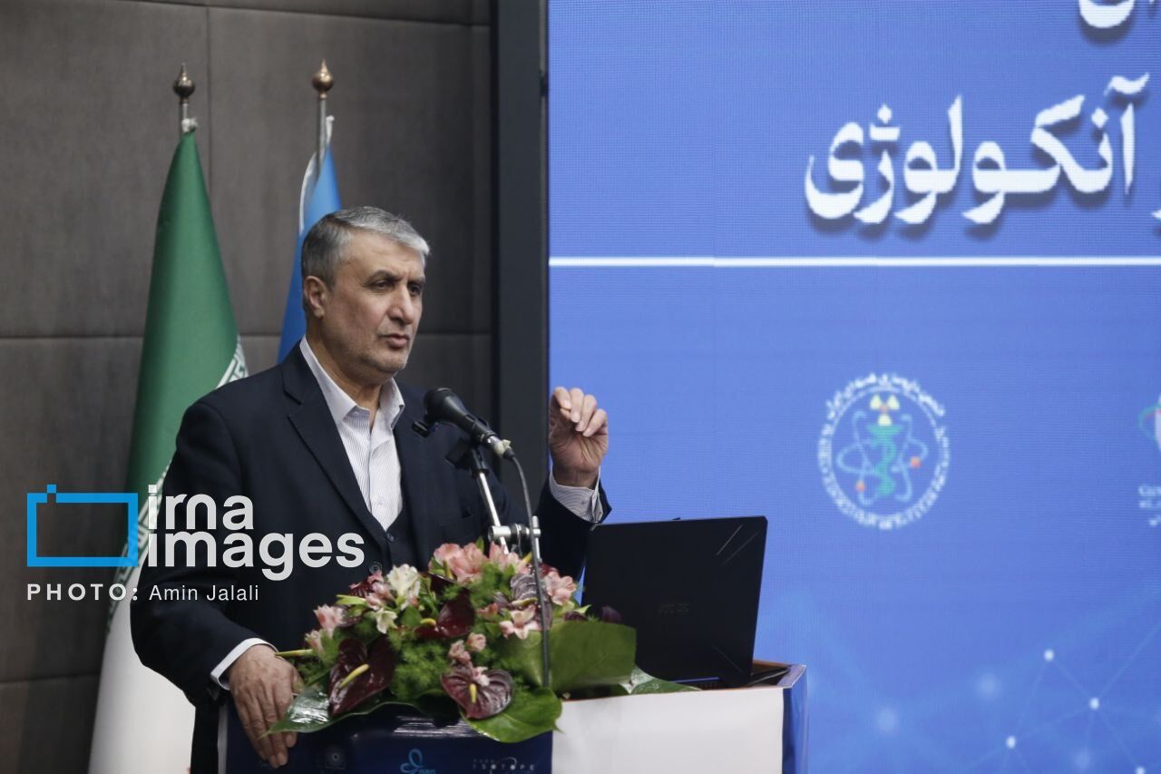 اسلامي: مشكلة الغرب مع ايران، تكمن في إيقاف التقدم العلمي
