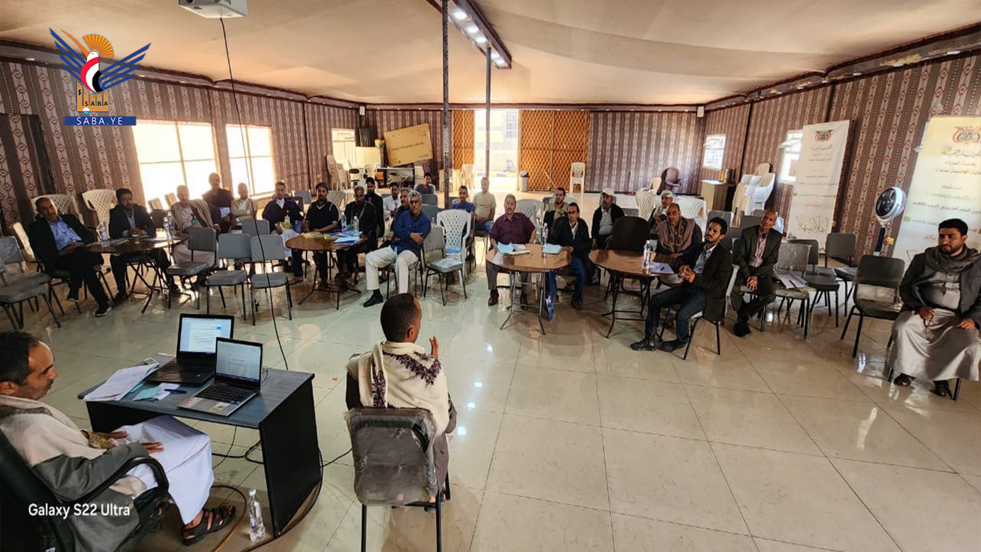 اختتام دورة تدريبية حول مهارة الاتصال والتواصل في أمانة العاصمة