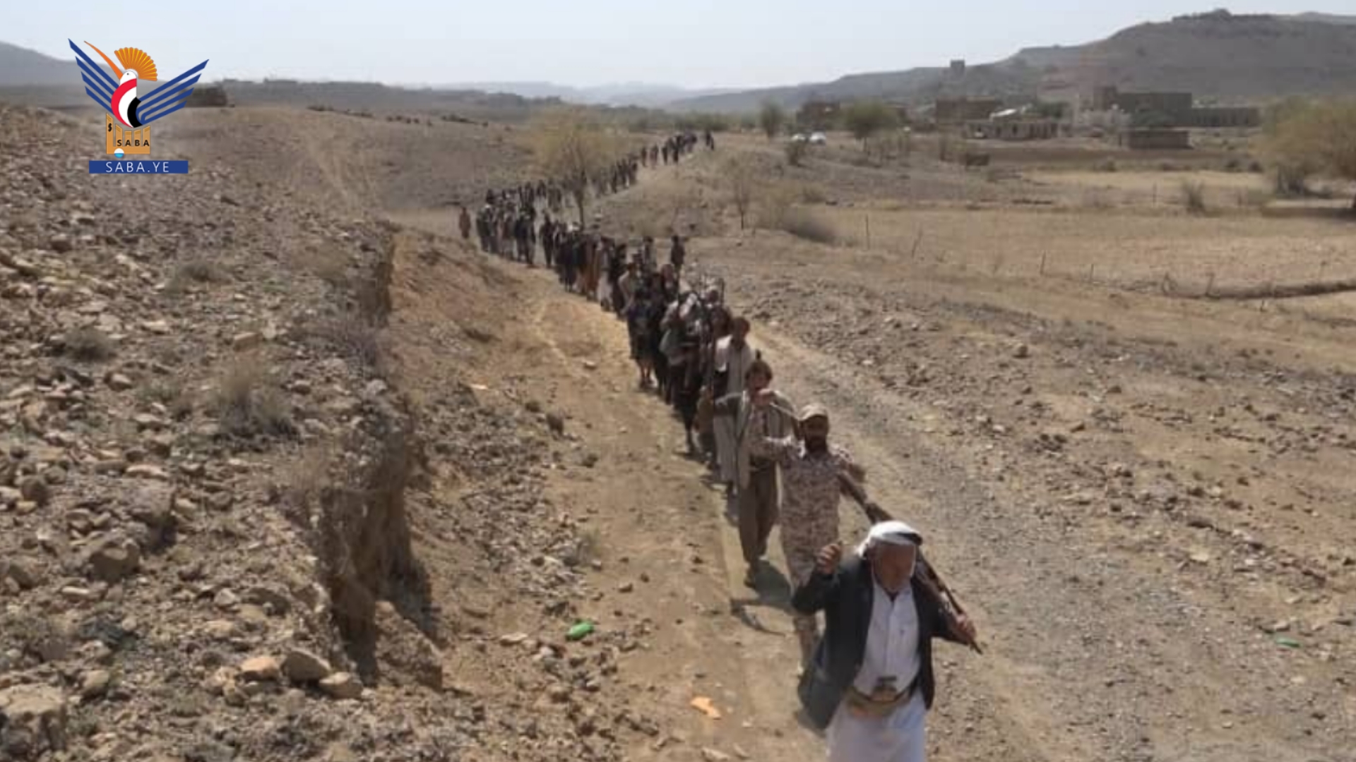 مسير راجل ووقفة بمديرية الحصن في محافظة صنعاء إعلانًا للجهوزية  