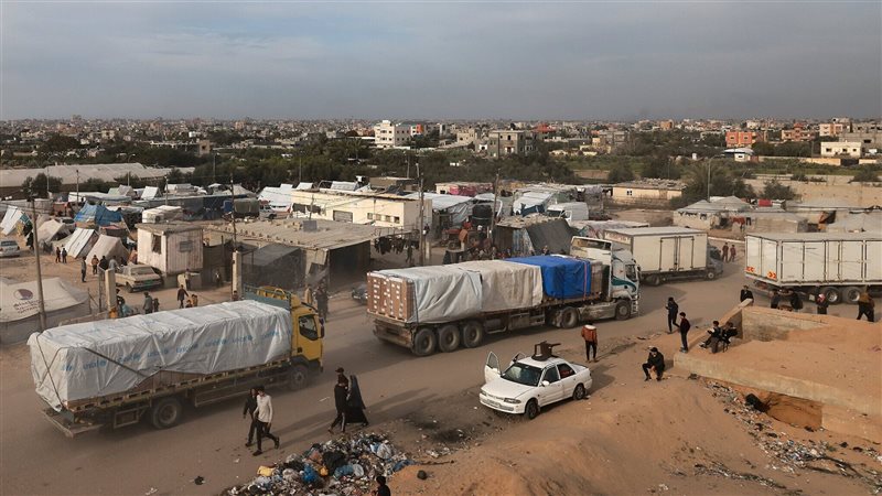 "أونروا": 6 آلاف شاحنة مساعدات لغزة محاصرة بسبب تعنت "إسرائيل"