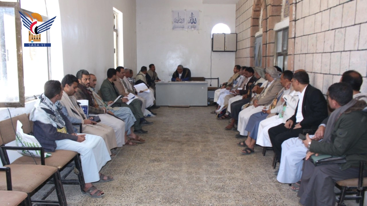 تنفيذي ريمة يناقش سبل تطوير الأداء التنموي والإداري والبرنامج الرمضاني