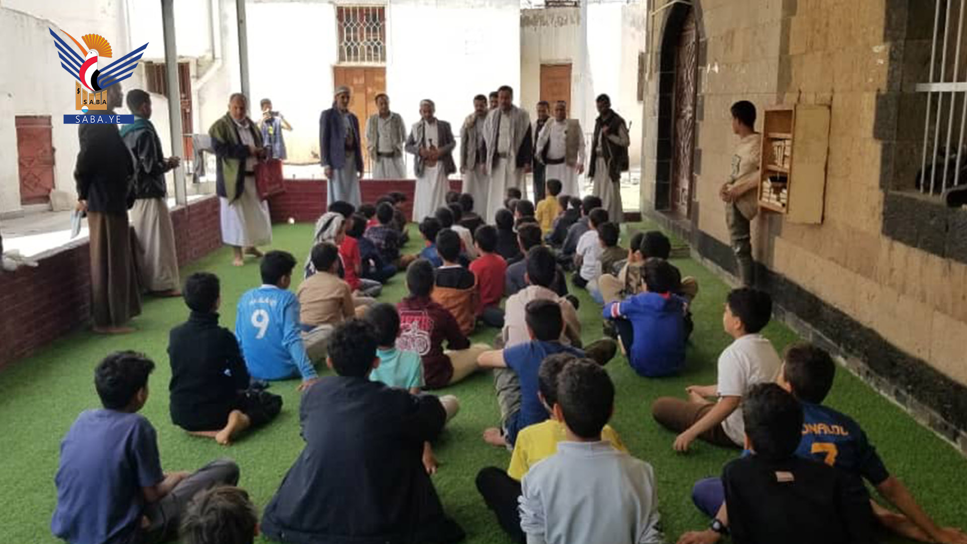 وكيل أول أمانة العاصمة يتفقد الدورات الصيفية بمديرية الثورة