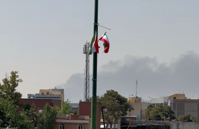 انفجار في جنوب طهران وتصاعد دخان أسود كثيف من المنطقة