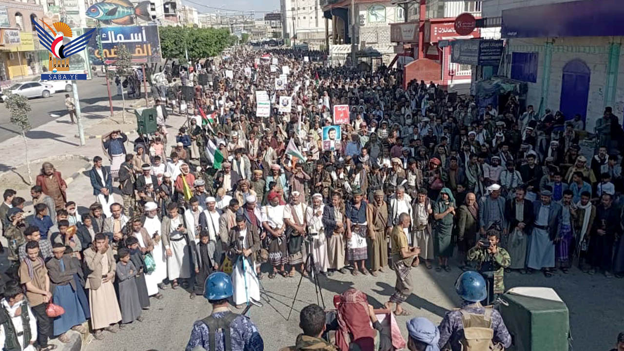 مسيرات جماهيرية حاشدة بالبيضاء تأكيدا على الاستمرار في نصرة غزة