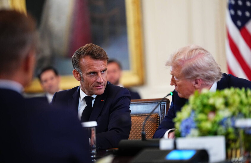 ماكرون يجادل ترامب بشأن روسيا ماكرون يجادل ترامب بشأن روسيا