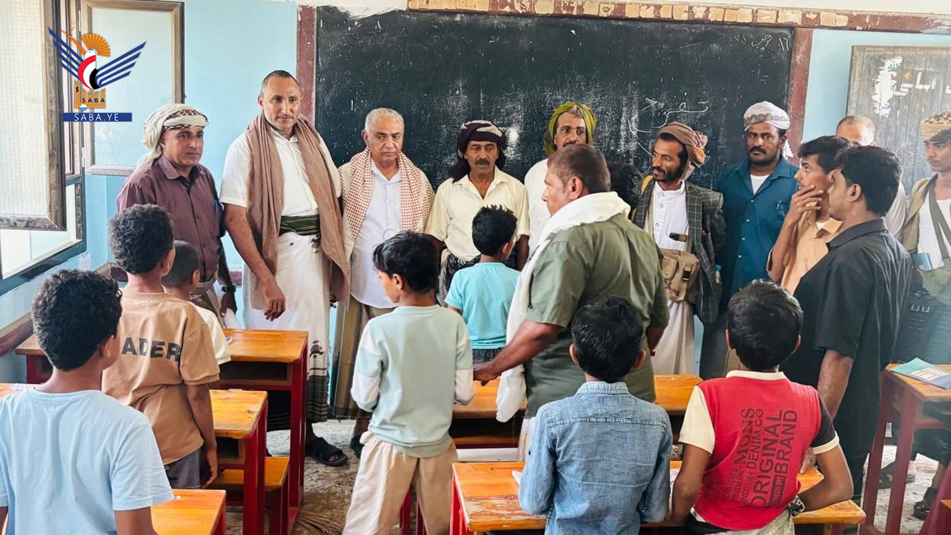 محافظ الحديدة يتفقد أنشطة الدورات الصيفية بمديرية التحيتا