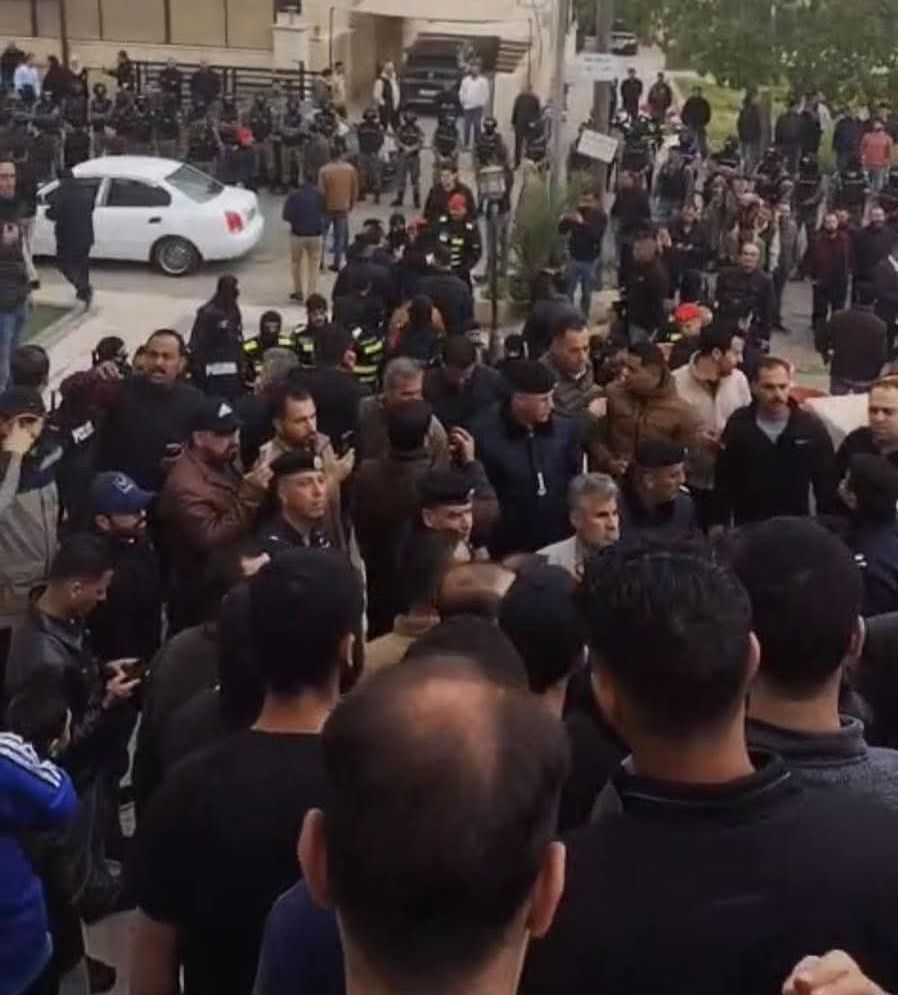 الأمن الأردني يفض وقفة شعبية في الأغوار رفضا للعدوان على غزة ويعتقل العشرات