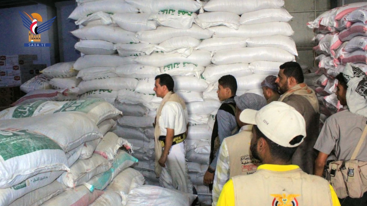 مكتب الاقتصاد بالحديدة يدشن حملة رقابة على الأسواق والمخابز بمديرية بيت الفقيه