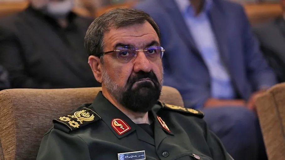 محسن رضائي: سنجبر أمريكا على إنهاء الحصار البحري