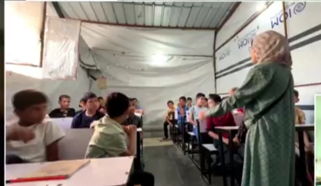 "أونروا" تدعو المجتمع الدولي لضمان حق أطفال فلسطين في التعليم "أونروا" تدعو المجتمع الدولي لضمان حق أطفال فلسطين في التعليم