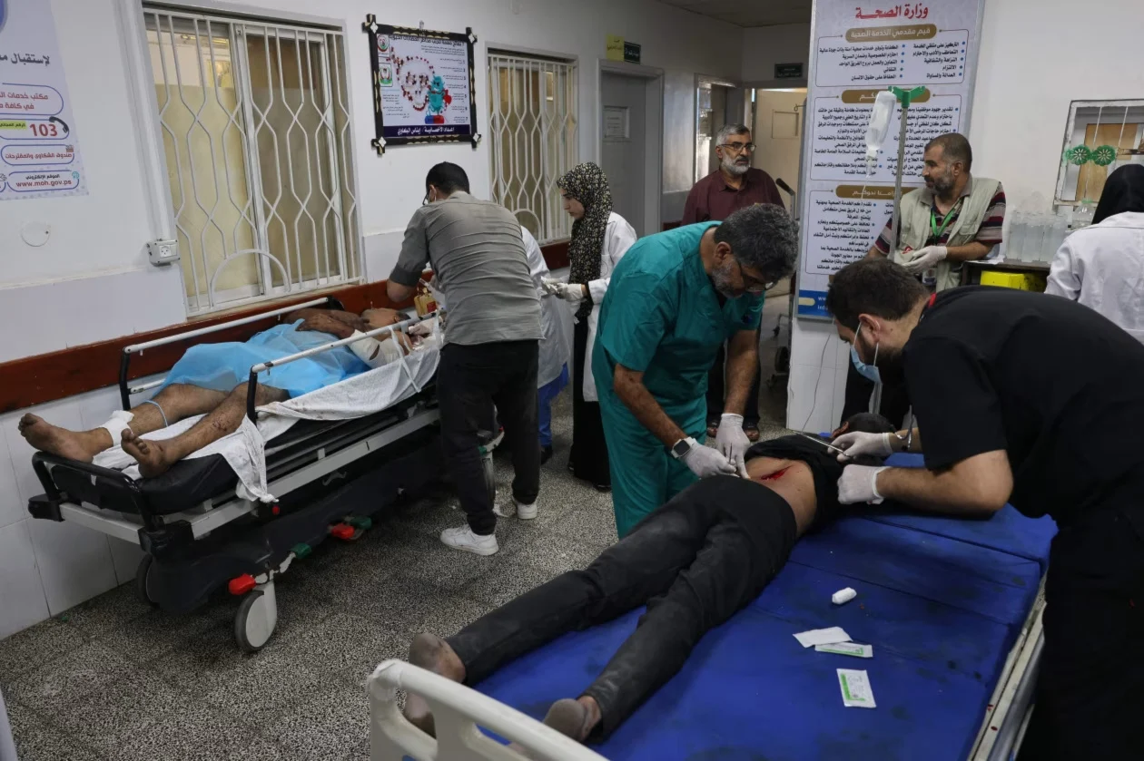 "المنظمات الأهلية" بغزة: أكثر من 15 ألف مريض وجريح بحاجة إلى إجلاء طبي عاجل