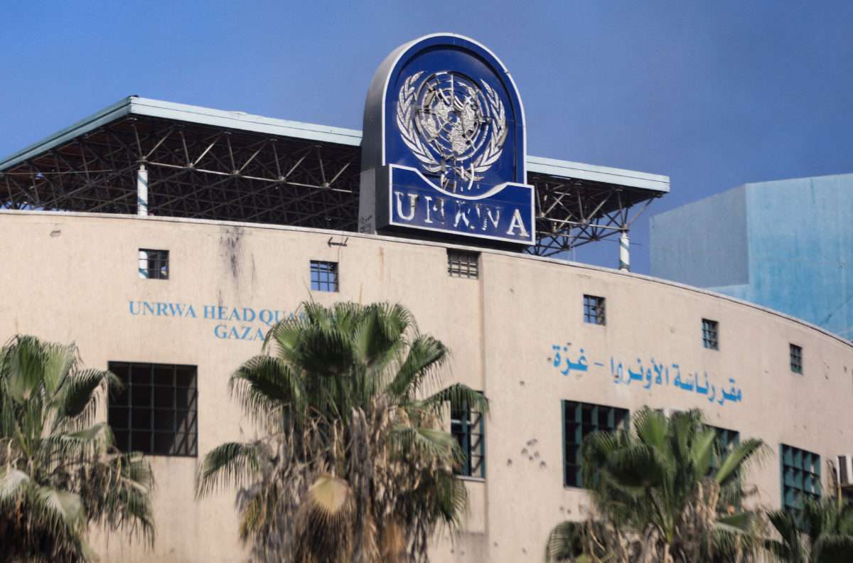 الأورومتوسطي يحذر من محاولات إنهاء دور “أونروا” في غزة ويعتبرها تقويضًا للولاية الأممية 