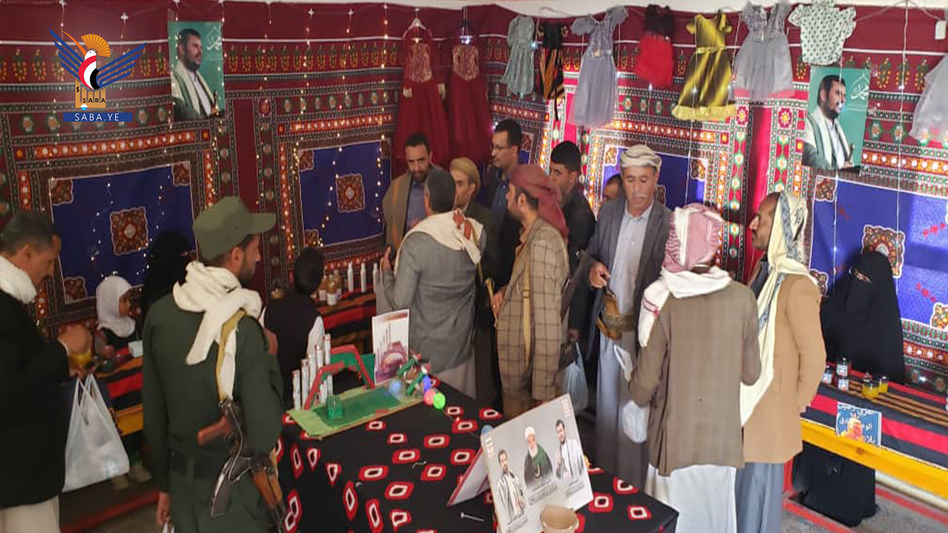 صنعاء .. إفتتاح المعرض الفني "أنامل يمانية" في بلاد الروس