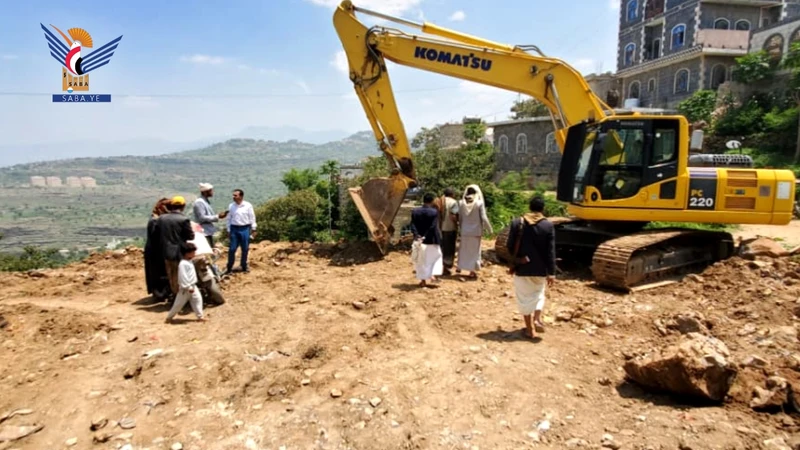 حجة.. تفقد سير العمل بمشروع التوسعة وأعمال الحماية لطريق مدخل الظاهر حجة.. تفقد سير العمل بمشروع التوسعة وأعمال الحماية لطريق مدخل الظاهر