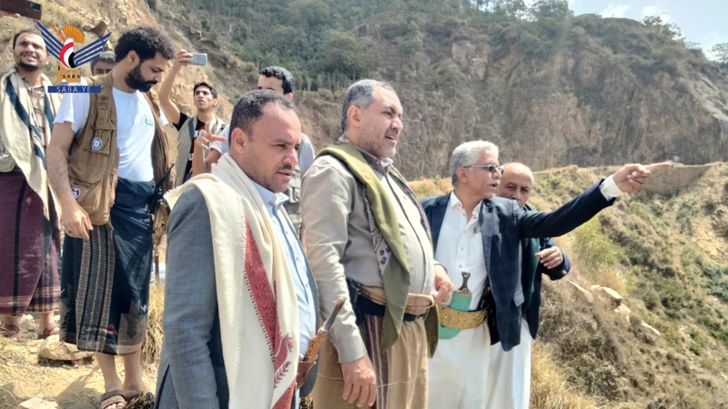 رئيس هيئة الأراضي يتفقد سير العمل بفرع الهيئة في ريمة