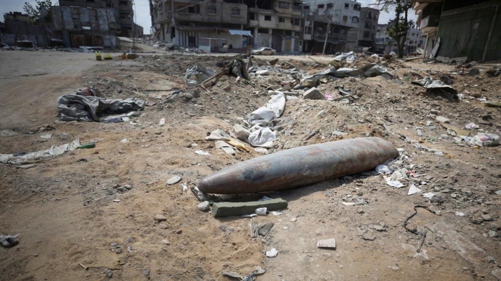 الشرطة بغزة: إصابة ضابط بهندسة المتفجرات أثناء تفكيك مخلفات الاحتلال