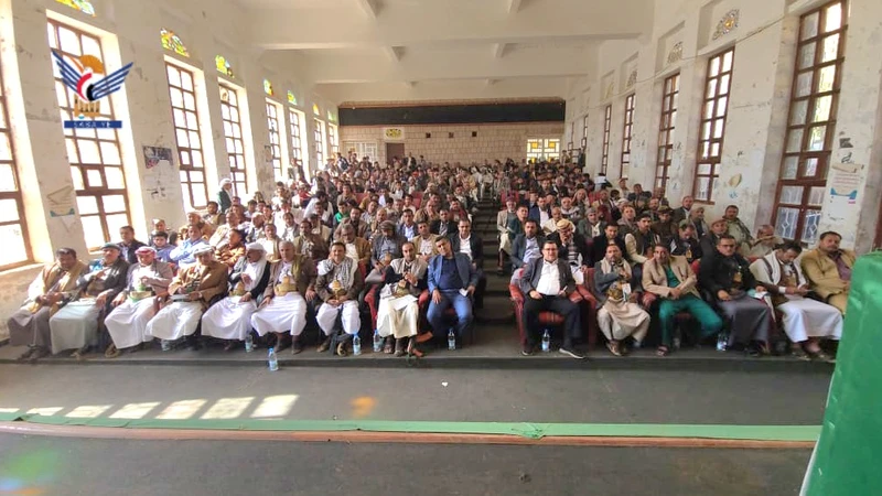 عدد من المكاتب الخدمية بالمحويت تحيي ذكرى سنوية الشهيد 