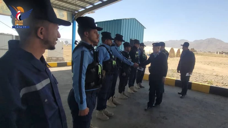 قيادة شرطة المرور تتفقد مراكز مرور الطرق في الخطوط الطويلة بين المحافظات