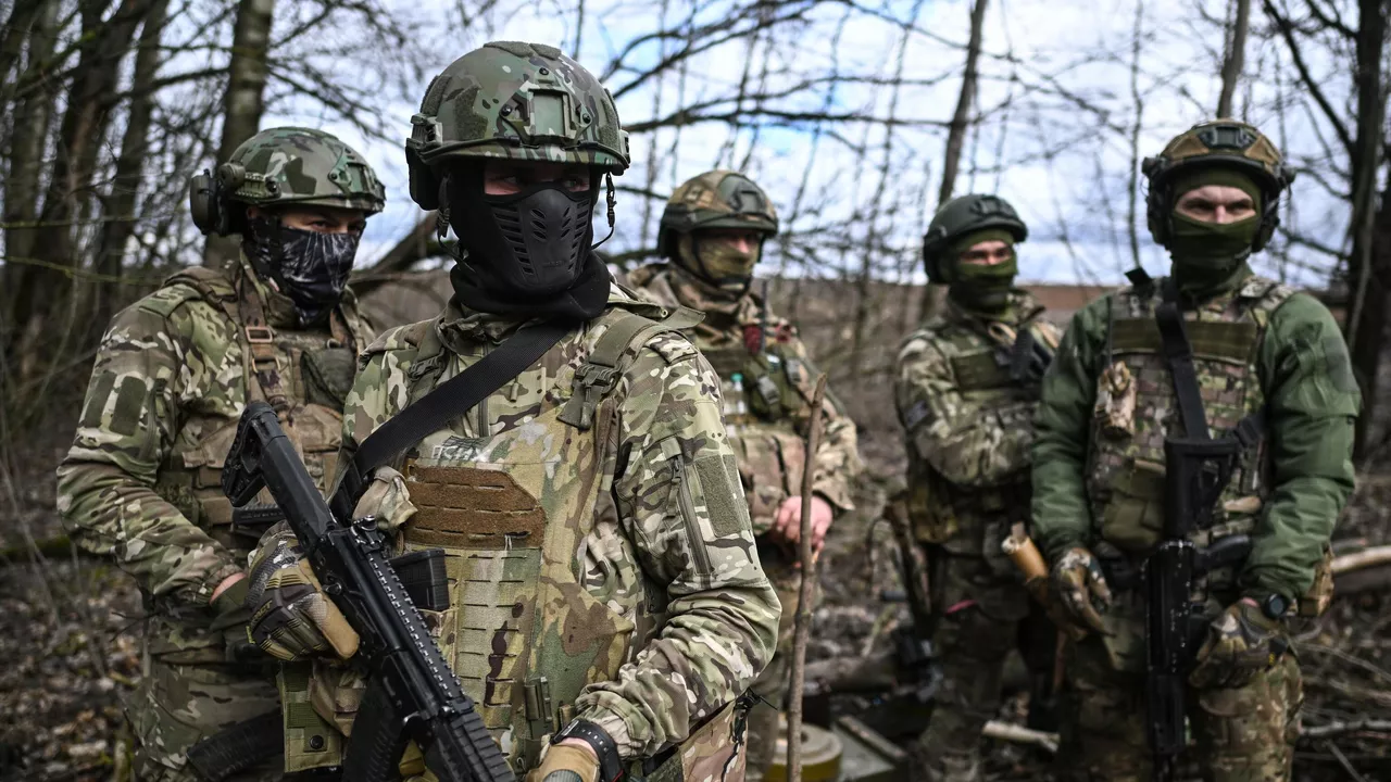 القوات الروسية تصل إلى الحدود الغربية لجمهورية دونيتسك الشعبية