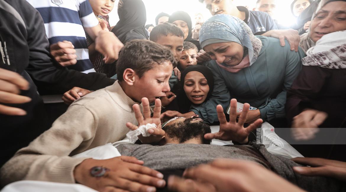 استشهاد 4 فلسطينيين في قصف العدو الإسرائيلي خان يونس وإطلاق نار شمال غزة