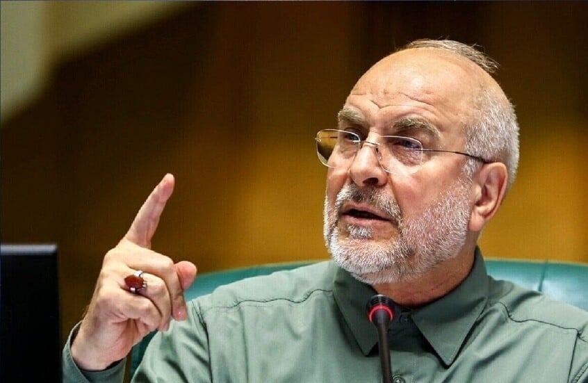 رئيس البرلمان الإيراني: خط المواجهة الأمامي مع الولايات المتحدة يتمثل في الحرب المالية