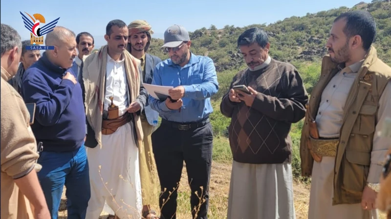 بدء العمل بمشروع حفر بئر ارتوازية بمنطقة المشيريق في مديرية حبيش بإب