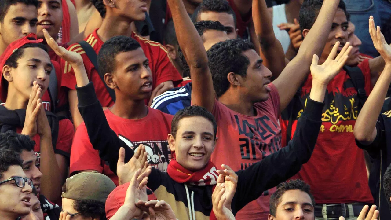 "الأهلي" يوافق على انتقال نجمه حمزة عبد الكريم لبرشلونة على سبيل الإعارة