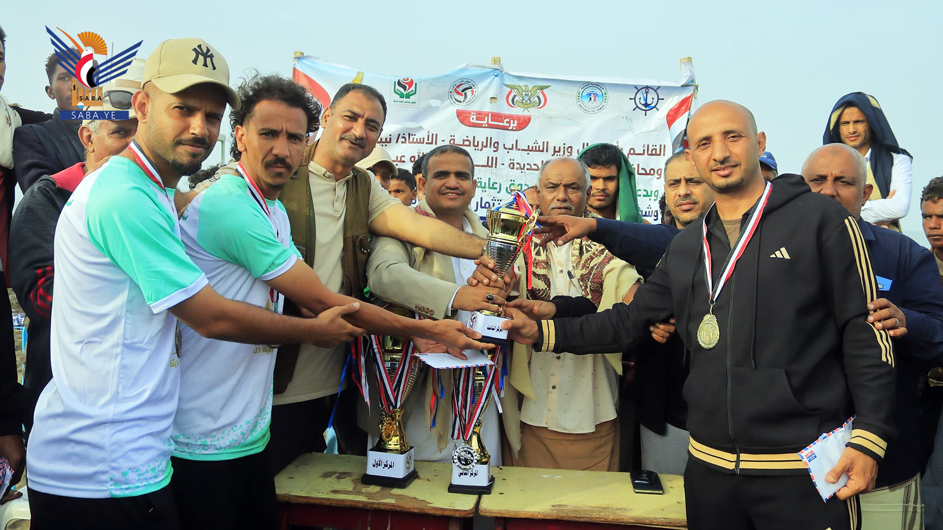 منتخب أمانة العاصمة يتوج بلقب البطولة الشاطئية للكرة الطائرة بالحديدة