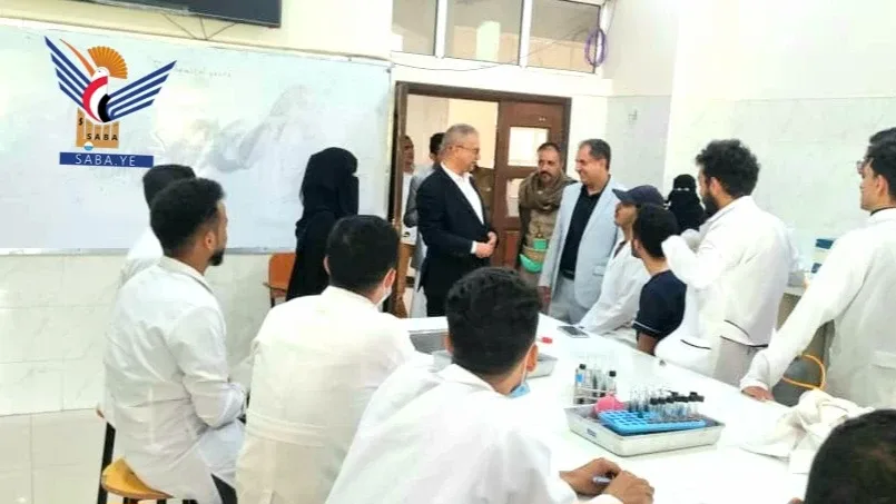  تفقد سير العملية التعليمية بكلية الطب وأداء عيادات الأسنان بجامعة إب