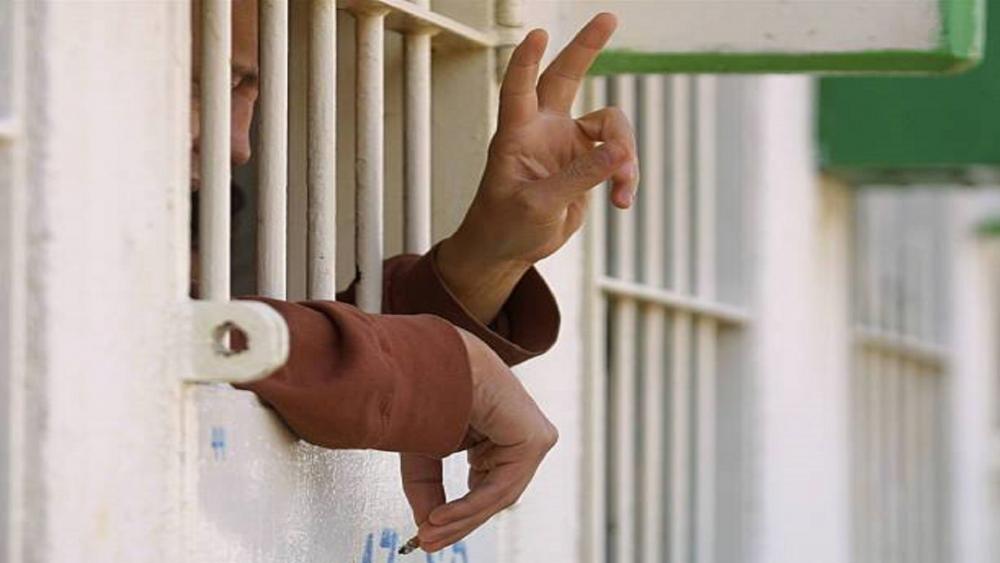 العدو الصهيوني يفرج عن عشرة أسرى فلسطينيين من قطاع غزة