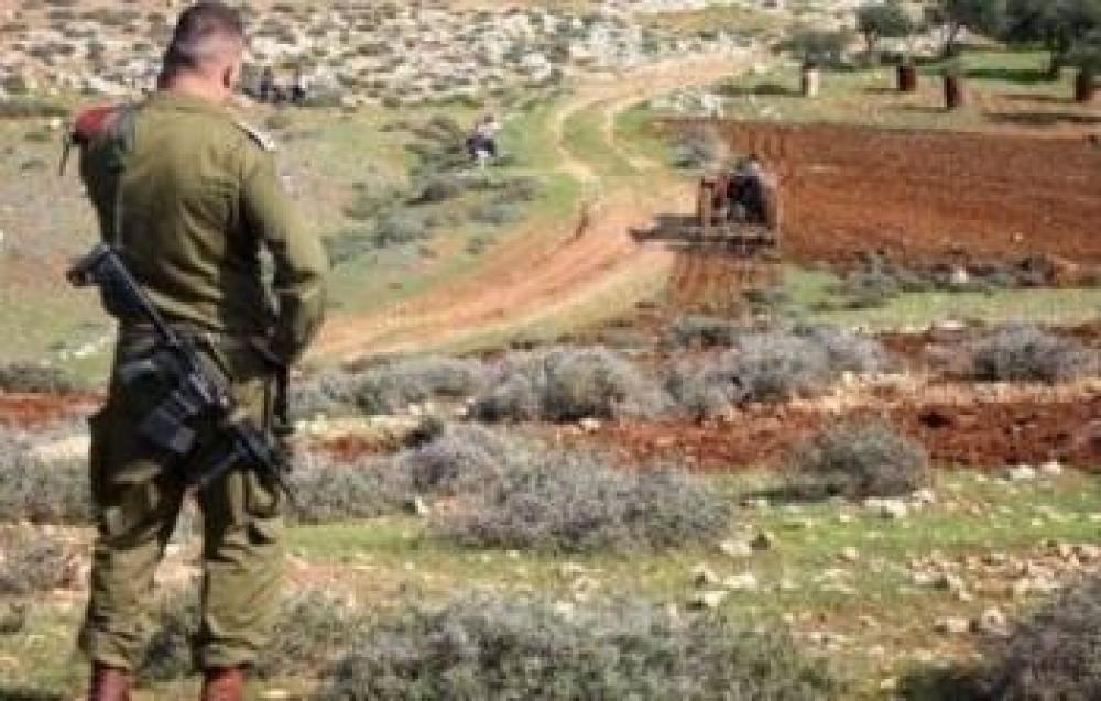 العدو الإسرائيلي يستولي على 140 دونما من أراضي عناتا شمال القدس المحتلة