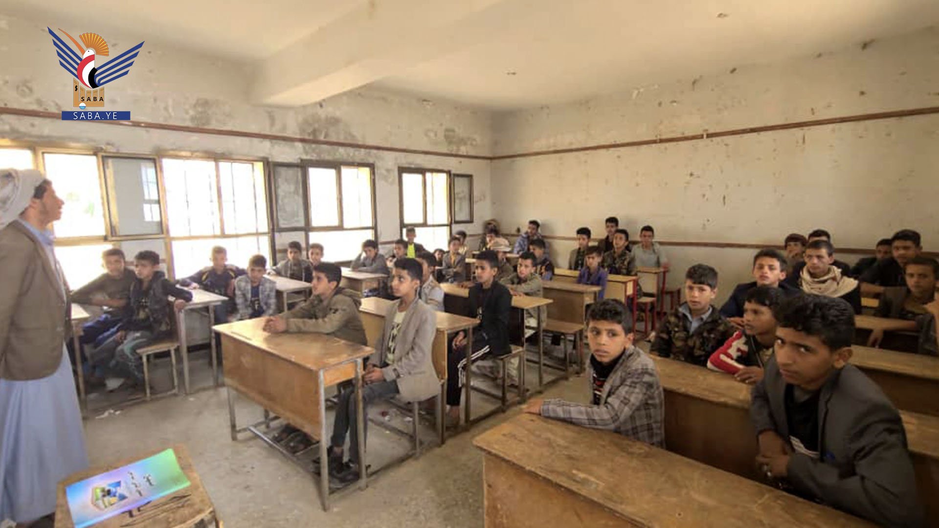 النزيلي يطلع على أنشطة المراكز الصيفية في مدينة المحويت