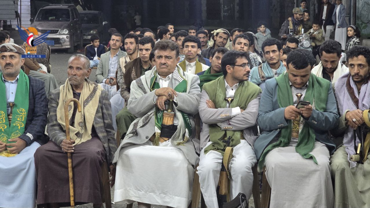 تواصل الأمسيات بمديرية شعوب بذكرى المولد النبوي الشريف تواصل الأمسيات بمديرية شعوب بذكرى المولد النبوي الشريف