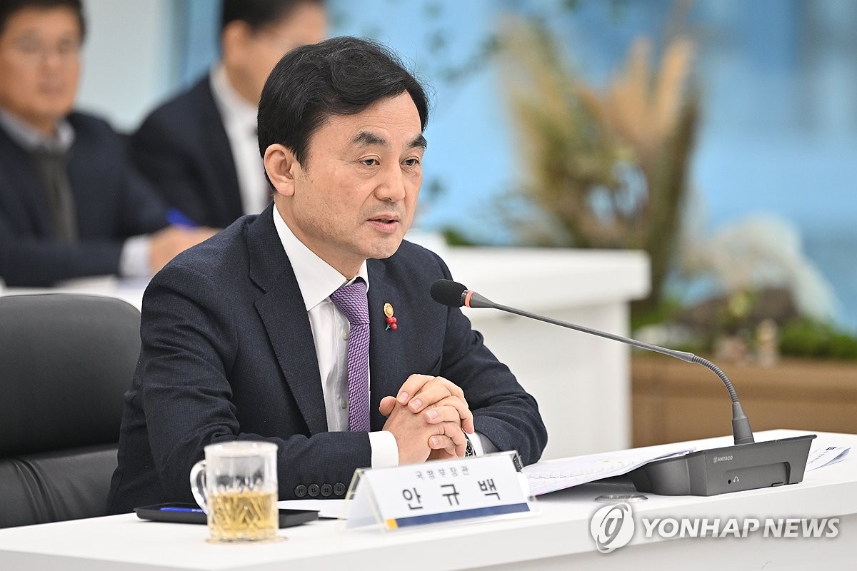 وزير الدفاع الكوري الجنوبي ينفي مزاعم كوريا الشمالية بشأن توغل الطائرات المسيرة