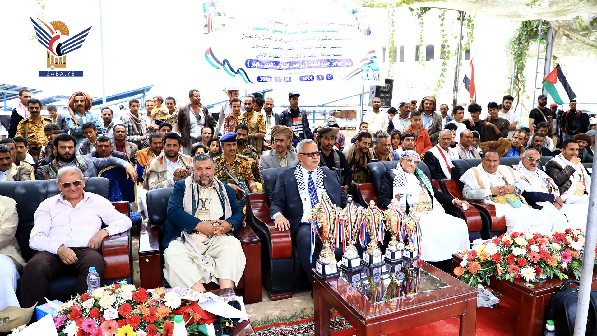 الدكتور بن حبتور يشارك في حفل اختتام بطولة الحباري للفروسية "قفز حواجز"